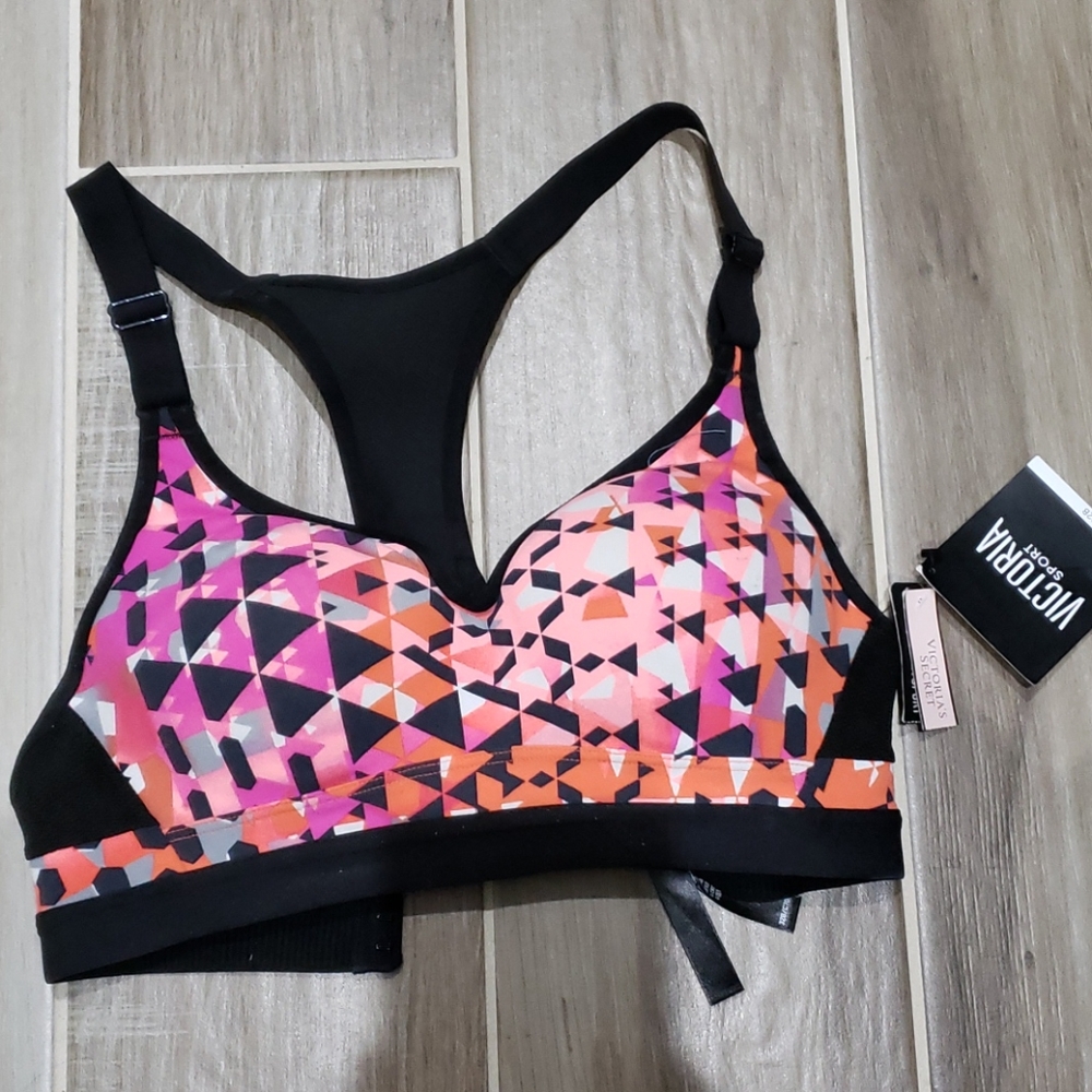 Victoria's Secret Incredible Sports Bra